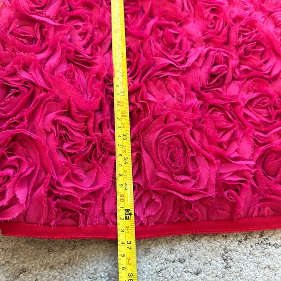 Pink Tartan elevates 3D Rosette Dress - size 6 in very very good cond Vivid! - Picture 6 of 13